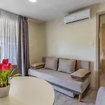 Mobile Luxury Premium-1 By Interhome Vikendica Pula