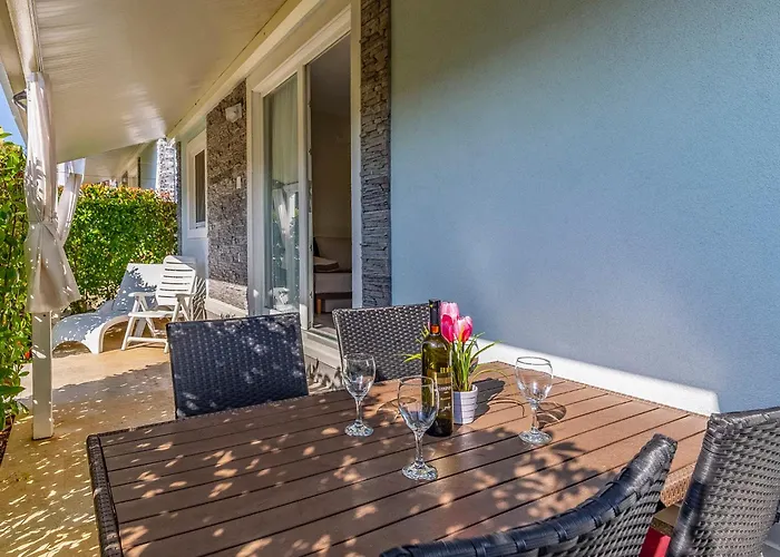 Mobile Luxury Premium-1 By Interhome Pula